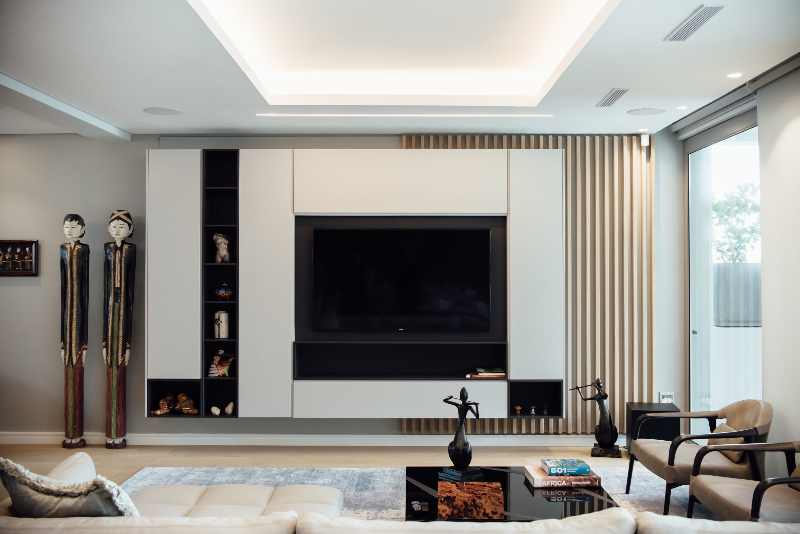 COMPACT TOWNHOUSE LIVING IN FRESNAYE AVENUES